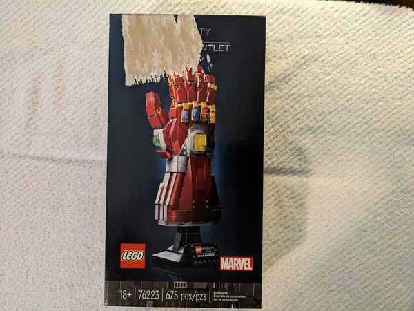 LEGO 76223 Nano Gauntlet – Imperfect Box | Grade A