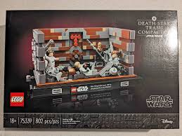 LEGO 7596 Trash Compactor Escape – Used | Grade A