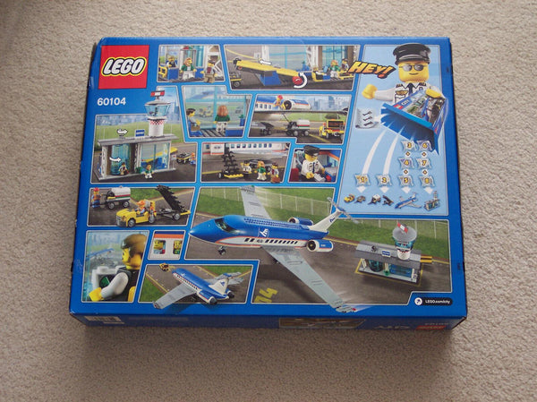 LEGO 60104 Airport Passenger Terminal – Imperfect Box | Grade A