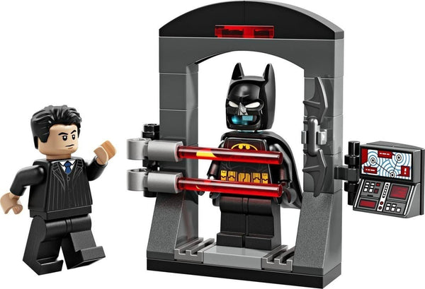 LEGO 30726 Batman: Bruce Wayne and the Batsuit – Like New | Grade A